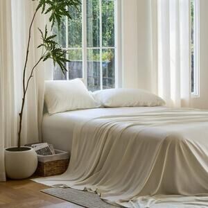 NWT Sijo DOZ Bamboo Sheet Set 4 Piece - 2 Pillowcases 2 Fitted Ivory Queen